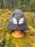 WilliWilla Siipi – handmade Finnish lambswool sauna hat