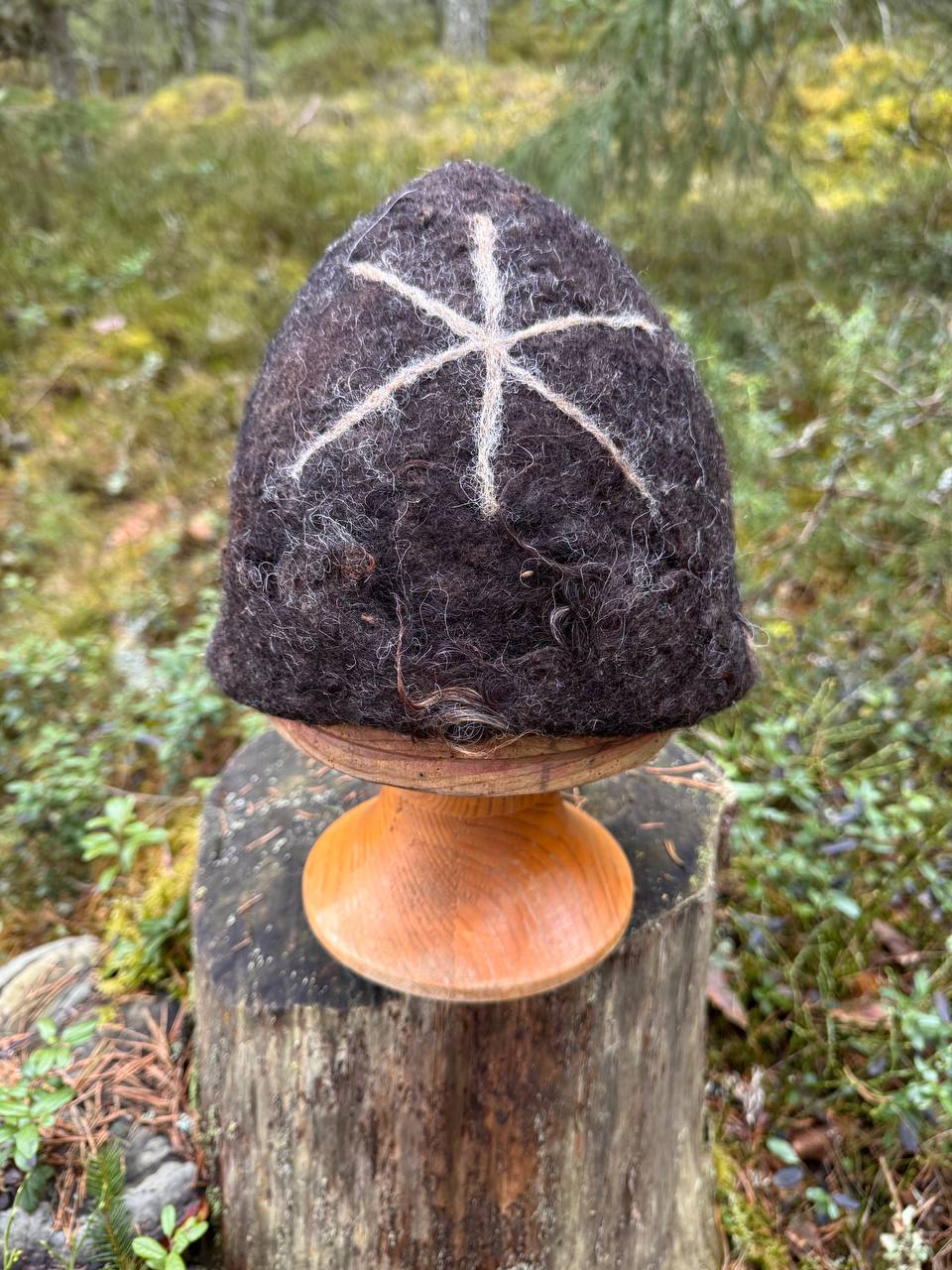 WilliWilla Pohjantähti – handmade Finnish lambswool sauna hat