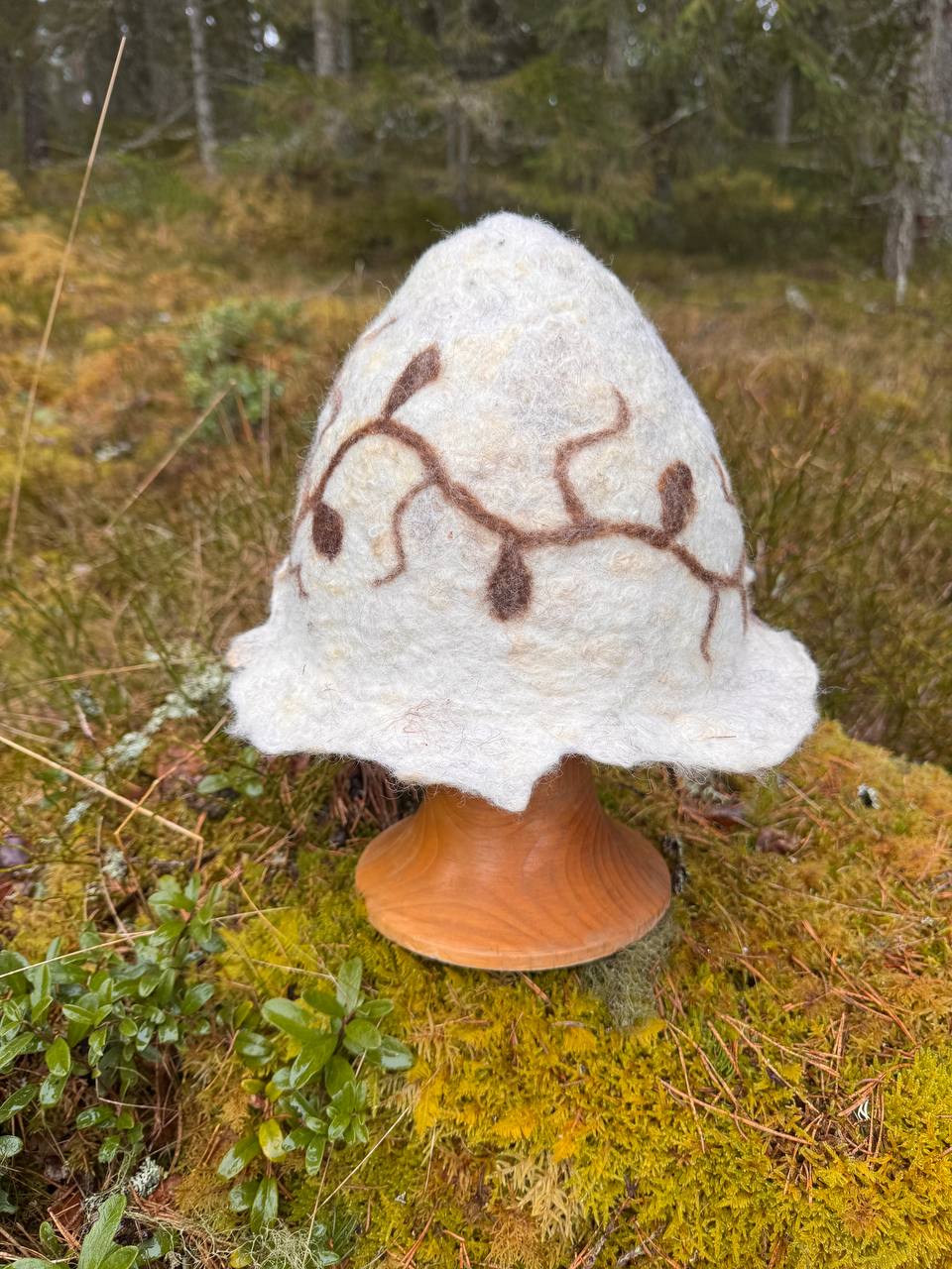 WilliWilla Köynnös – handmade Finnish lambswool sauna hat