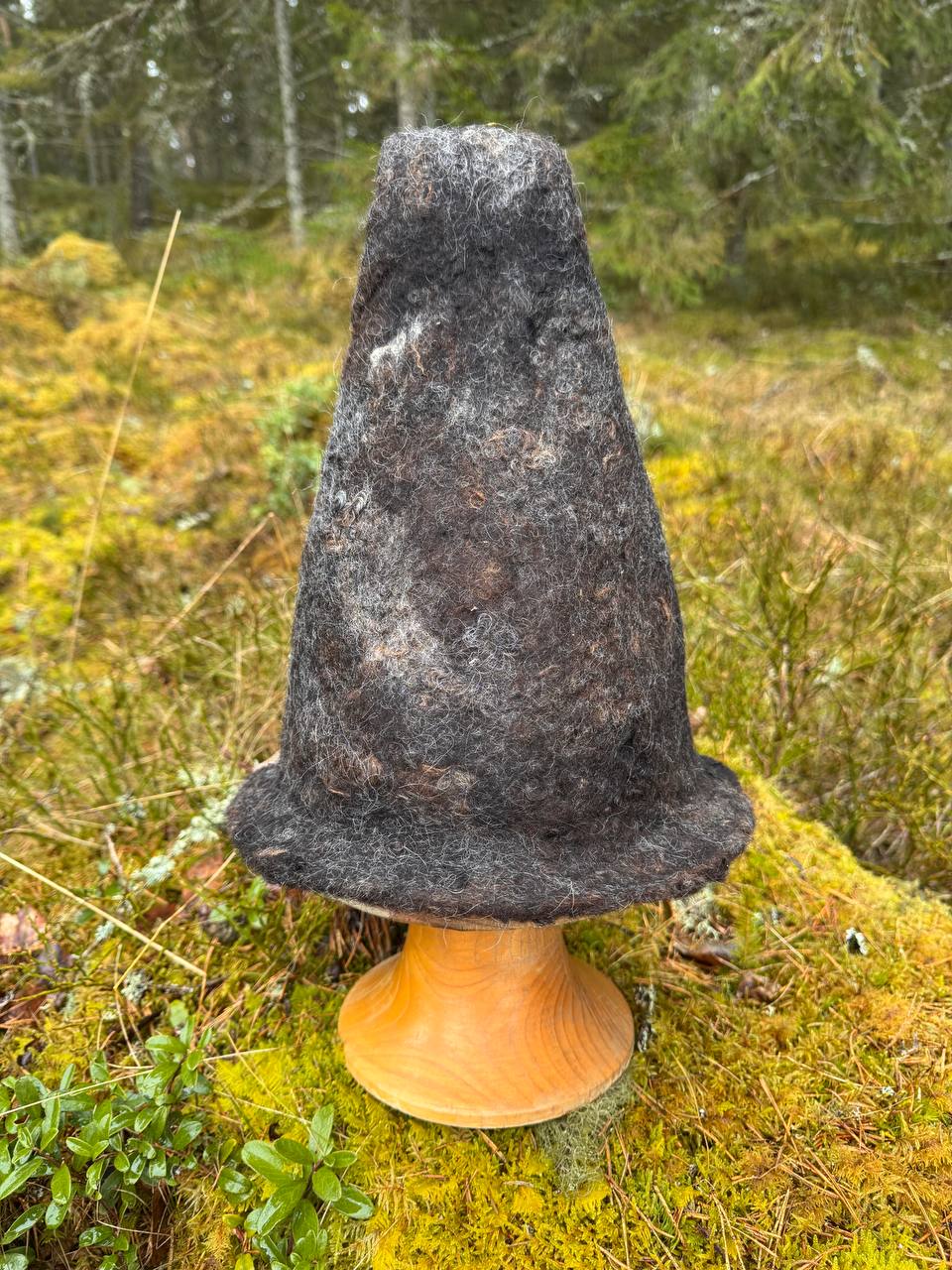 WilliWilla Marmori – handmade Finnish lambswool sauna hat