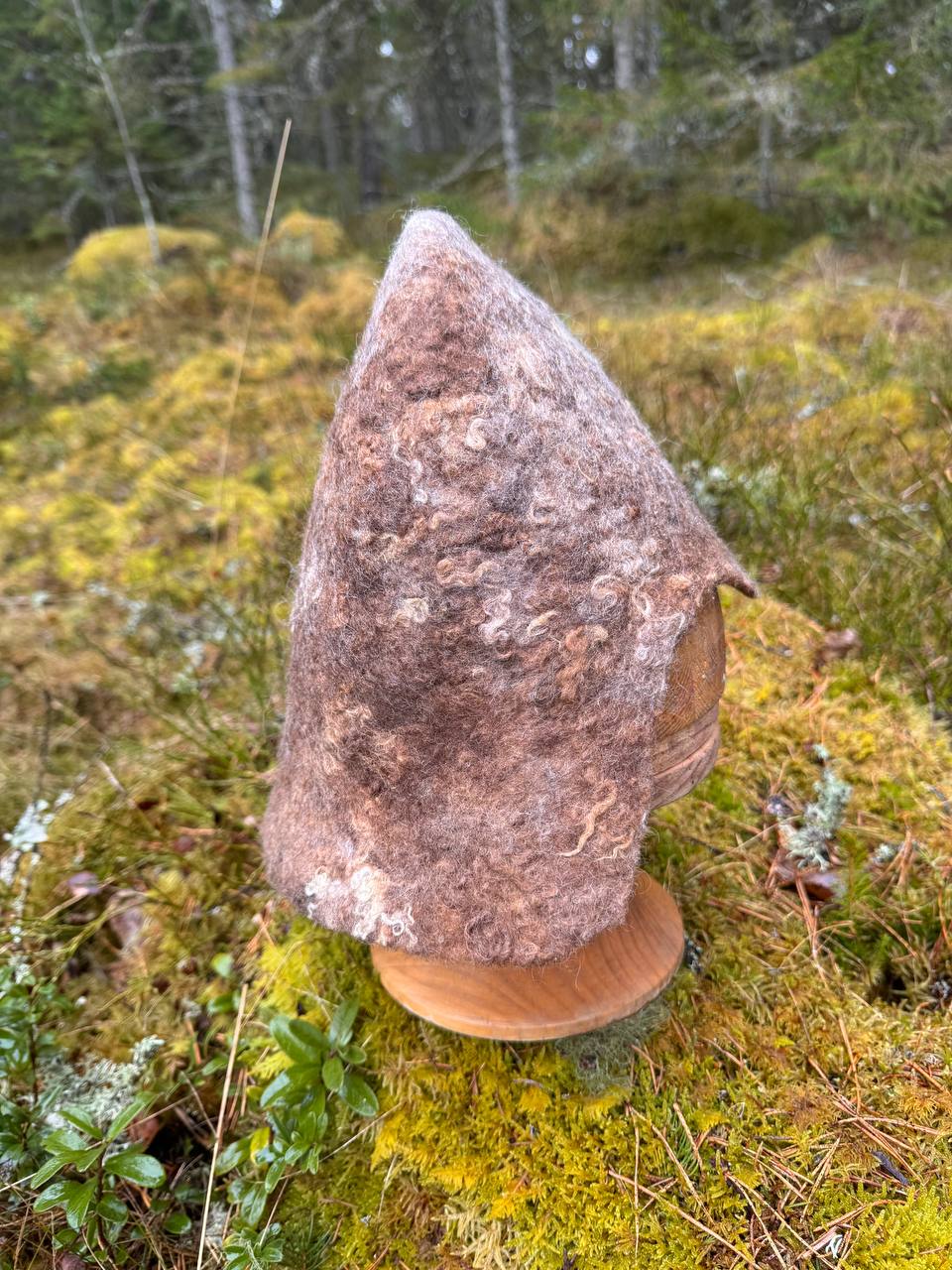 WilliWilla Sumu – handmade Finnish lambswool sauna hat
