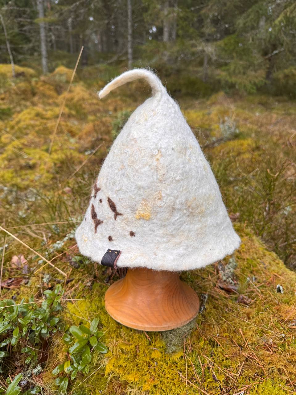 WilliWilla Virta – handmade Finnish lambswool sauna hat