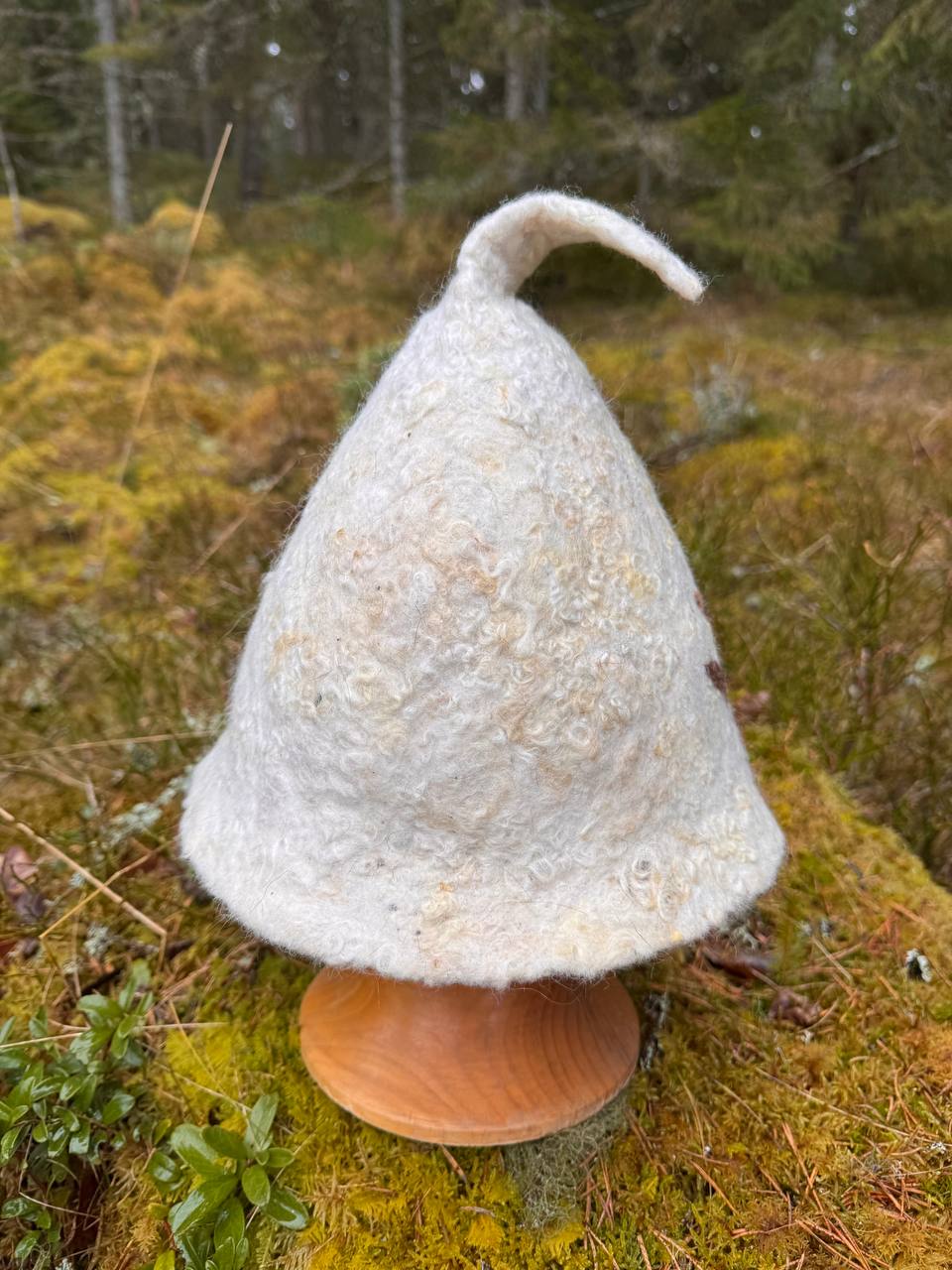 WilliWilla Virta – handmade Finnish lambswool sauna hat